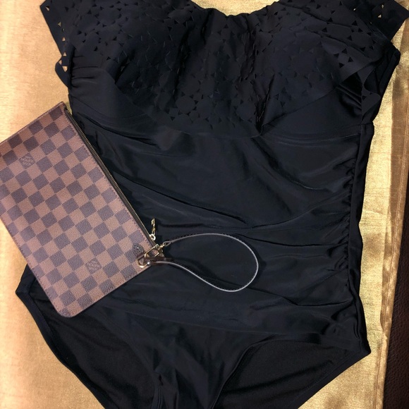 Merona Women's Flounce One Piece Swimsuit - Picture 4 of 7